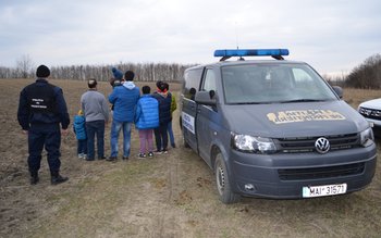 Şapte cetăţeni afgani opriţi la …