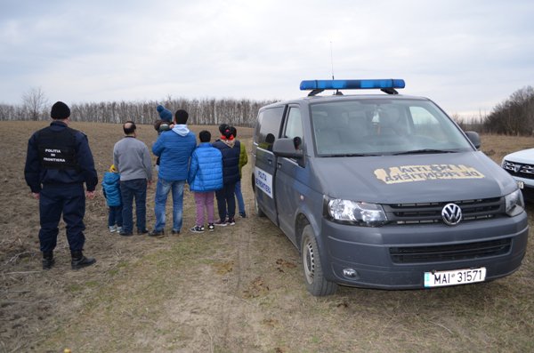 Şapte cetăţeni afgani opriţi la frontiera de nord - FOTO