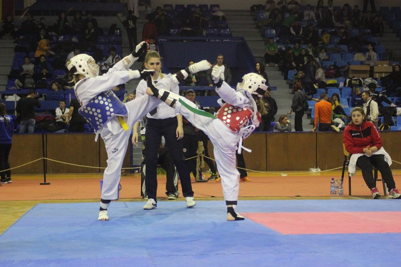 Cupa Ilyo: 30 de medalii şi două trofee cucerite de Brilliant Taekwondo Botoşani – VIDEO / FOTO