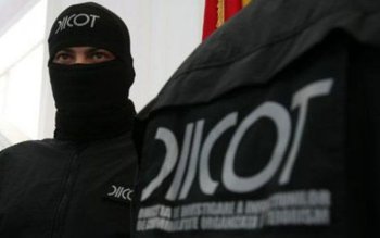 Operațiunea „Cuibul de viespi”: Percheziții …