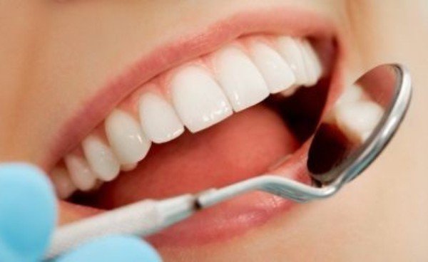 Descoperirea uimitoare care ne fereşte de dentist. Cum scăpăm de carii în cel mai scurt timp