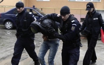 Botoșăneni reținuți și cercetați pentru …