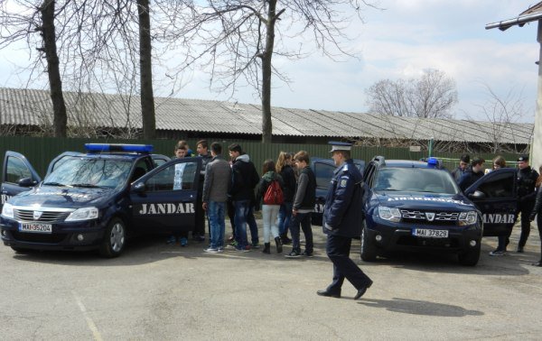 Ziua porţilor deschise la inspectoratul de jandarmi judeţean Botoşani