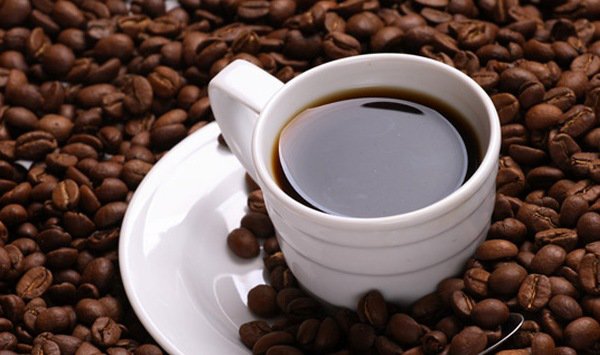Ce se întâmplă dacă bei o ceaşcă de cafea fără să mănânci nimic