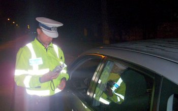 Trei șoferi prinşi beţi la …