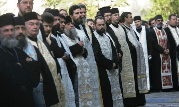 Biserica Ortodoxă a introdus un nou jurământ. „Să nu bagi mâna în patrimoniul bisericesc”