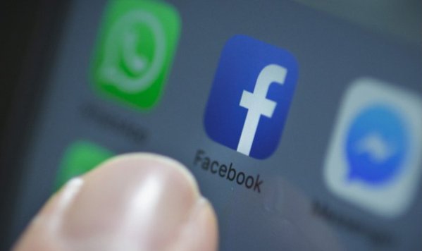 Cum poţi vedea istoricul relaţiei tale cu partenerul de viaţă pe Facebook