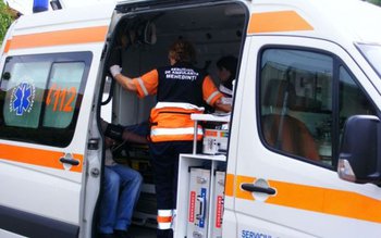 Minor accidentat grav de un …