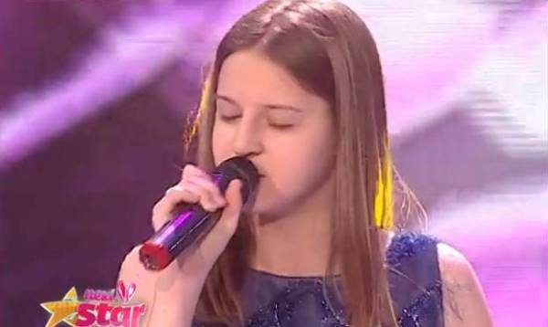 Fetița-fenomen din Botoșani pe scena Next Star cu o melodie care poate salva zece copilași de sărăcie!