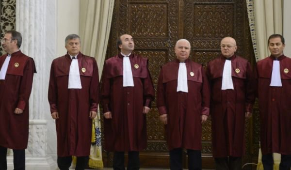 Curtea a decis: avem ALEGERI într-un SINGUR tur. Preşedinţii CJ, aleşi de către membrii CJ