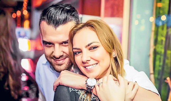 Se anunță nuntă mare în showbiz! Roxana Ionescu își face planuri de căsătorie și… a cerut-o pe Delia de nașă