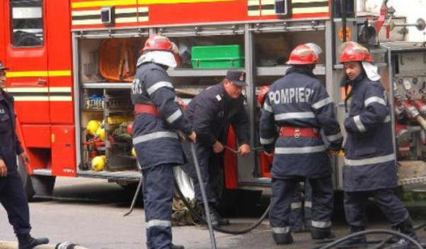 Cauzele producerii incendiului în care a murit un copil de trei ani au fost stabilite de pompierii botoșăneni