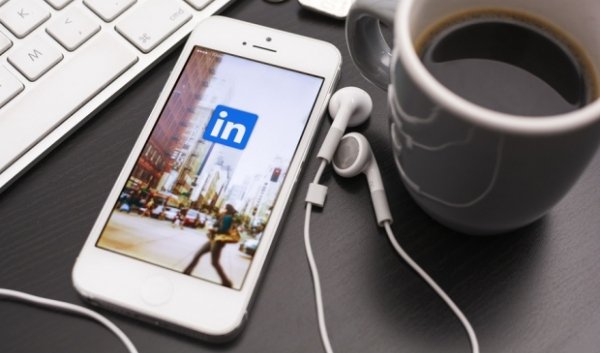 LinkedIn le cere utilizatorilor să îşi schimbe parola