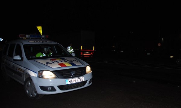 Accident în lanț la Botoșani. Trei mașini avariate de un șofer imprudent!