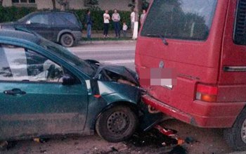 Neatenția la volan: A intrat …