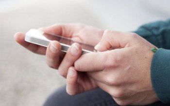 Husa care încarcă telefonul mobil …