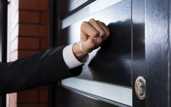 Fiscul va lipi somațiile, notificările …