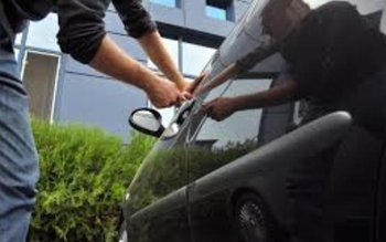 Minori din Dorohoi bănuiţi de …