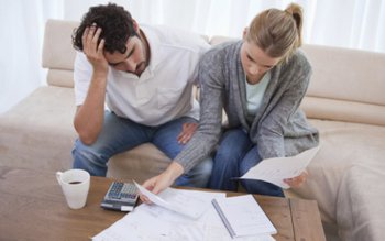 Veste-șoc de la bănci. Fii …