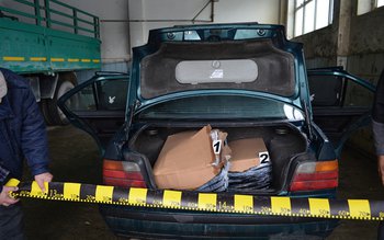 Ţigări de contrabandă de peste …