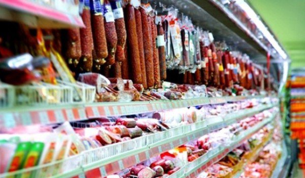 Legea hipermarketurilor a fost votată: 51% din mâncarea vândută în magazine va fi românească