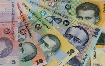 Se schimbă banii în România
