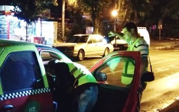 Polițist din Botoșani, înjunghiat în …