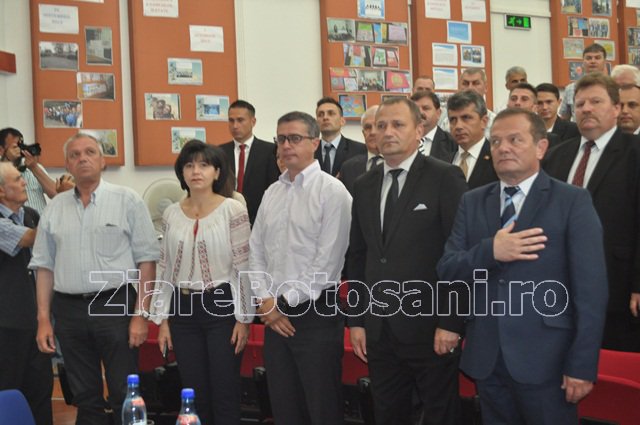 Primarul și Consilierii Locali ai municipiului Dorohoi au fost investiţi în funcţie - FOTO