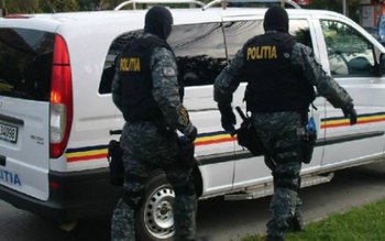 Reţea de contrabandă cu ţigări …