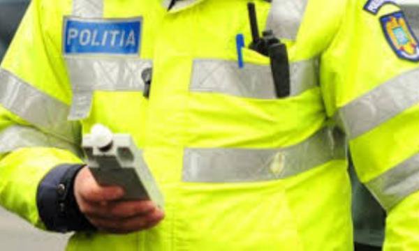 Băut bine și fără permis de conducere a plecat la o plimbare care s-a terminat într-un cap de pod