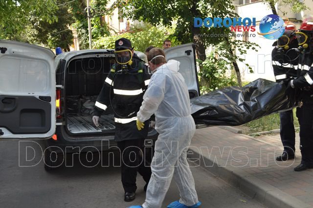 Macabru! Bărbat din Dorohoi, găsit mort în propria locuință - FOTO