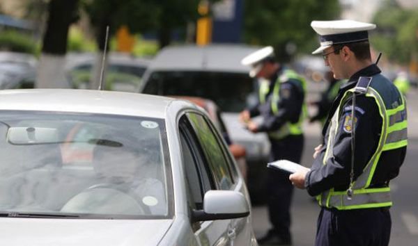 Peste 50 de amenzi aplicate şoferilor în aceste zile, în județul Botoșani