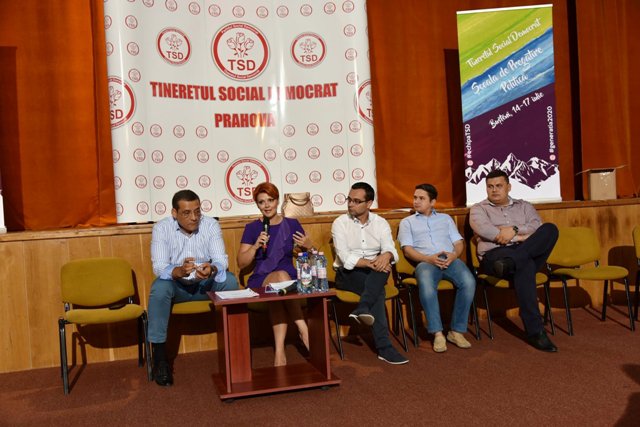 TSD Botoşani a participat la Şcoala de Pregătire Politică a TSD - FOTO