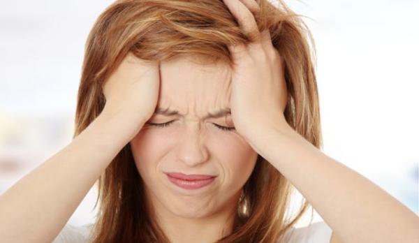 Lipsa de vitamine asociate cu durerea de cap