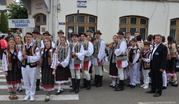 Marele Premiu de la Vatra Dornei câștigat de Ansamblul „Mugurelul-Mărgineanca” - FOTO