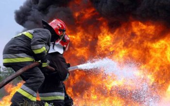 Cinci incendii în mai puţin …