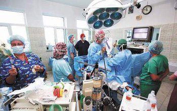 Medicii americani revin la Botoşani. …