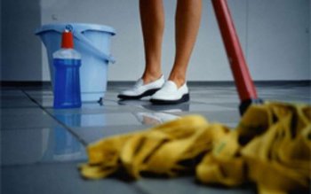 Funcţionar la primărie umilit de …