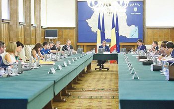 Guvernul Cioloş a adoptat prima …