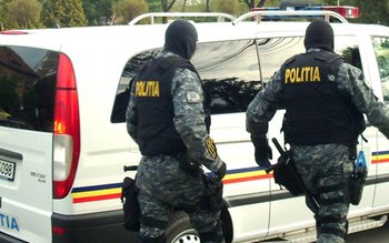 Acţiuni pentru combaterea contrabandei şi …