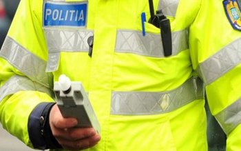 Șofer depistat în trafic, deşi …