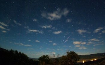 NASA anunţă ploaie de stele. …