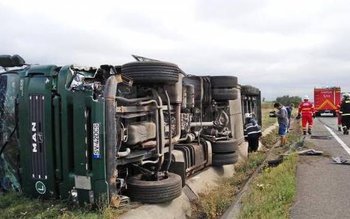 Un autoturism înmatriculat în Botoşani, …