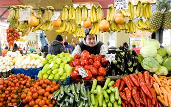 Producătorii de legume şi fructe …