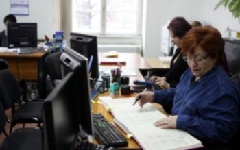 Funcționarii publici vor clarificări privind …