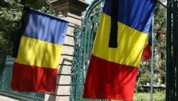 Prefectul atenţionează instituţiile publice pentru respectarea zilei de doliu naţional 