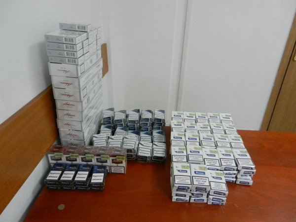 Țigări de contrabandă confiscate de jandarmi