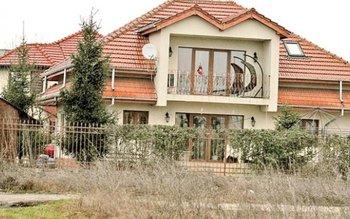 Moștenirea blestemată a pilotului Adrian …