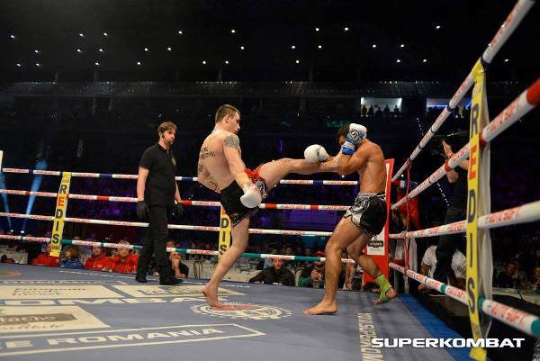 Superkombat la Iași pe 1 octombrie cu un meci de titlul mondial cap de afiș