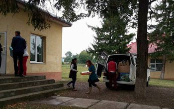 Cadouri pentru copiii de la …